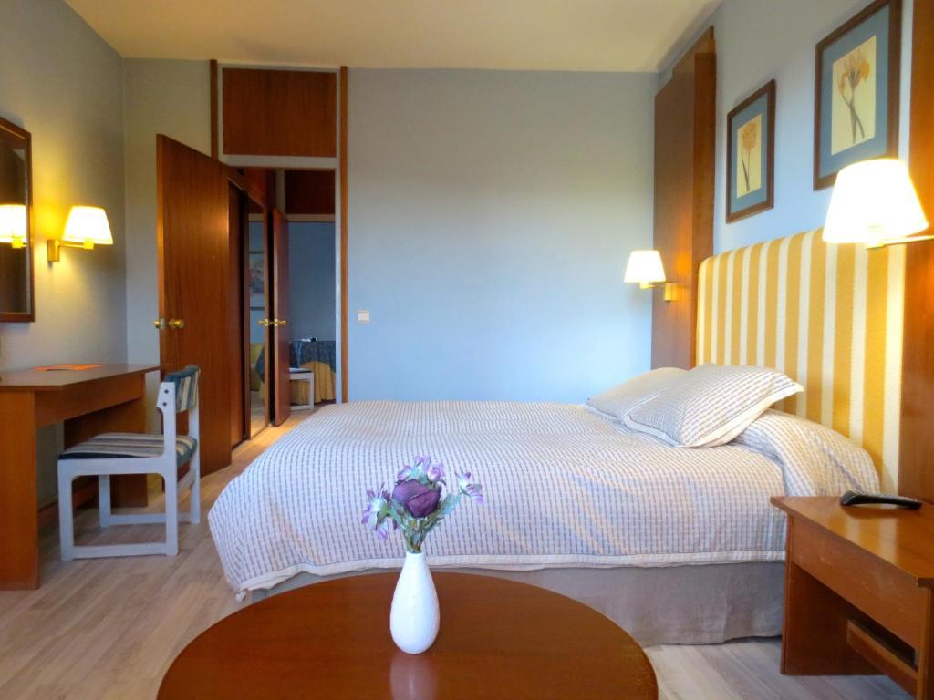 Hotel Vejo Reinosa Zimmer foto